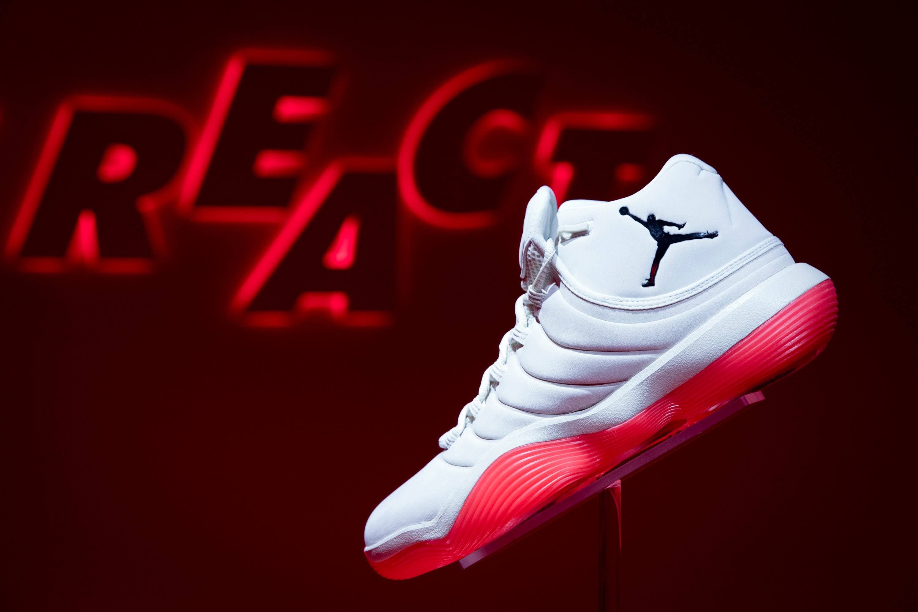 Nike React Jordan Super Fly 6
