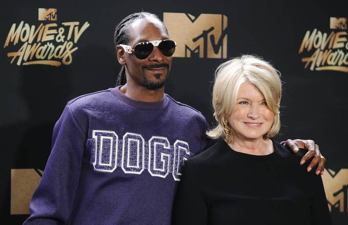 Snoop Dogg and Martha Stewart pose in the press room