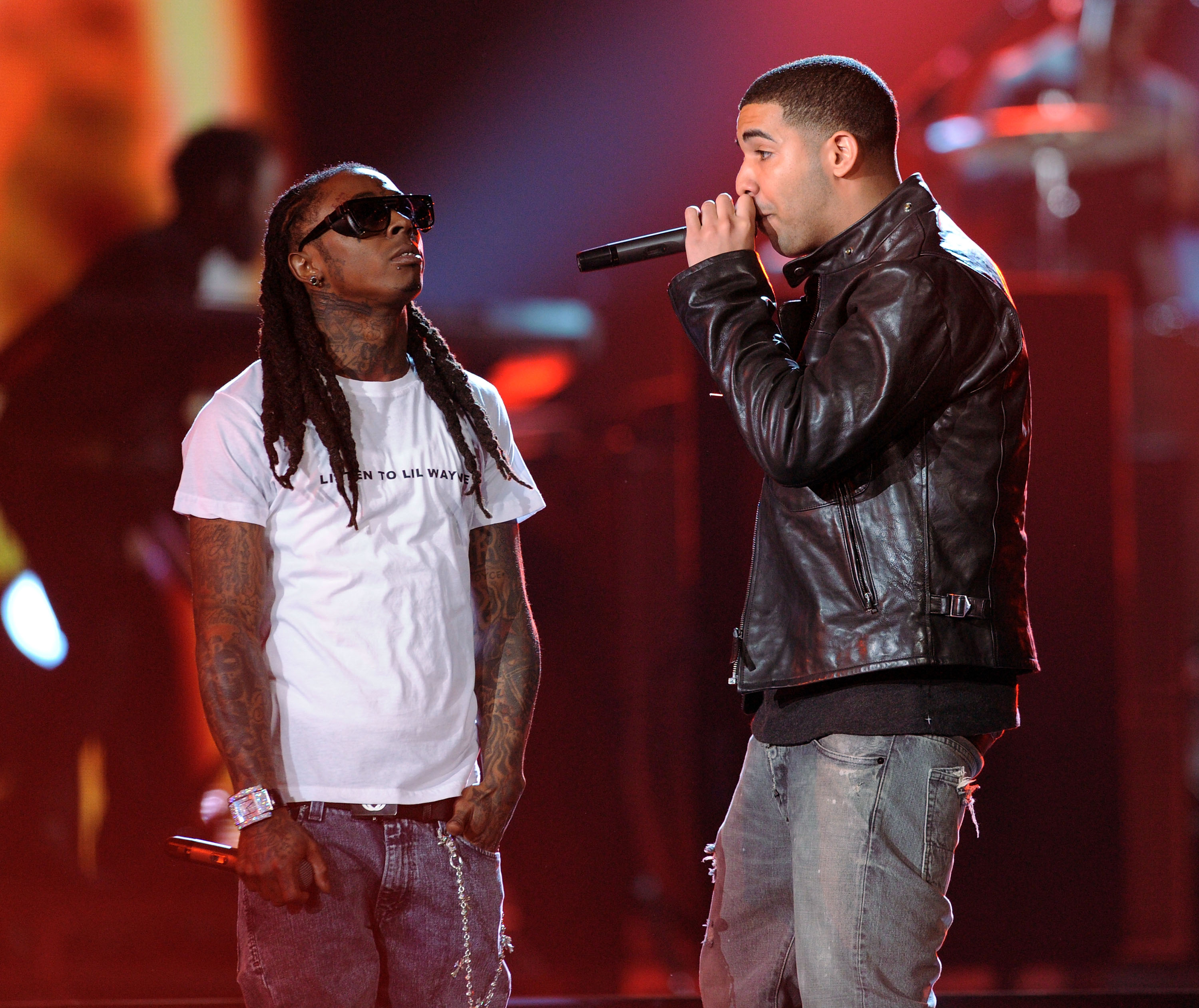 Lil Wayne and Drake performing