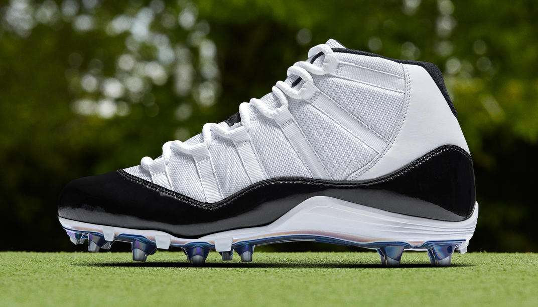 Air jordan 11 sales concord cleats