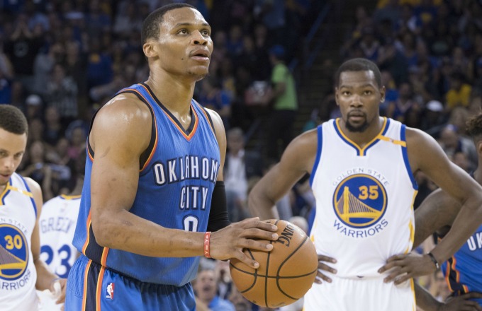 Kevin Durant talked trash to his former Thunder teammates on Thursday night.