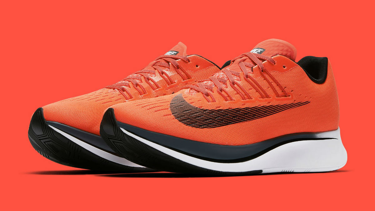 Nike zoom 2024 fly bright crimson