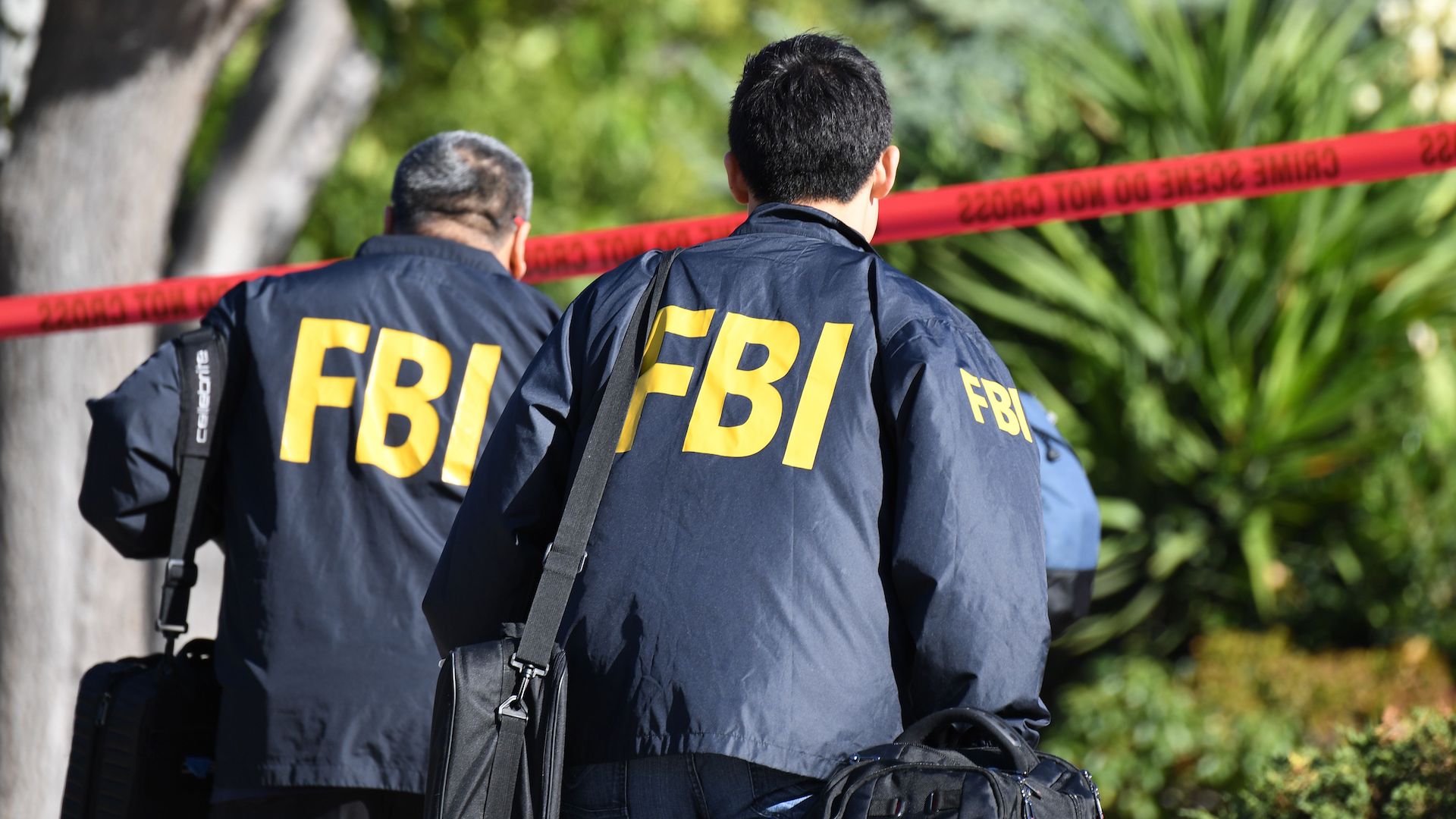 Two FBI Agents Fatally Shot In Florida While Executing Child ...