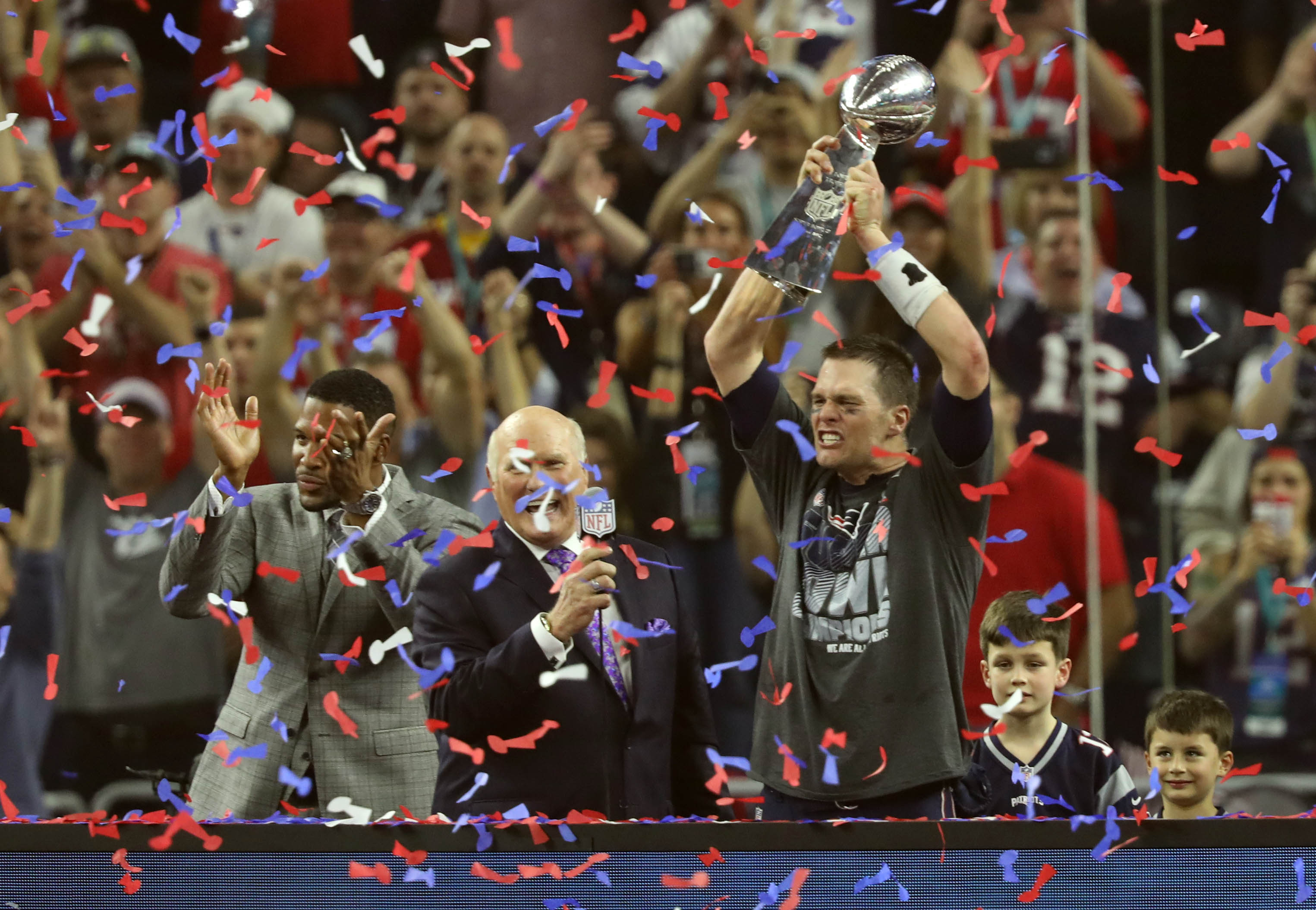 Did Tom Brady Cover Up Nike Logo on Super Bowl Podium?