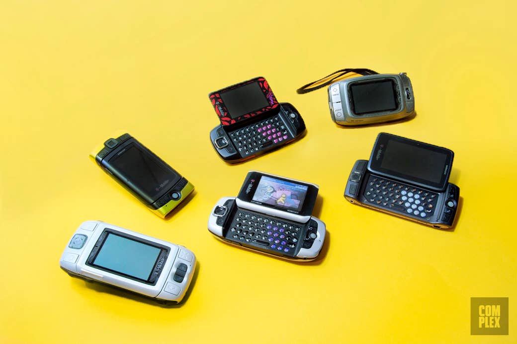 The History of the Sidekick: The Coolest Smartphone of All Time