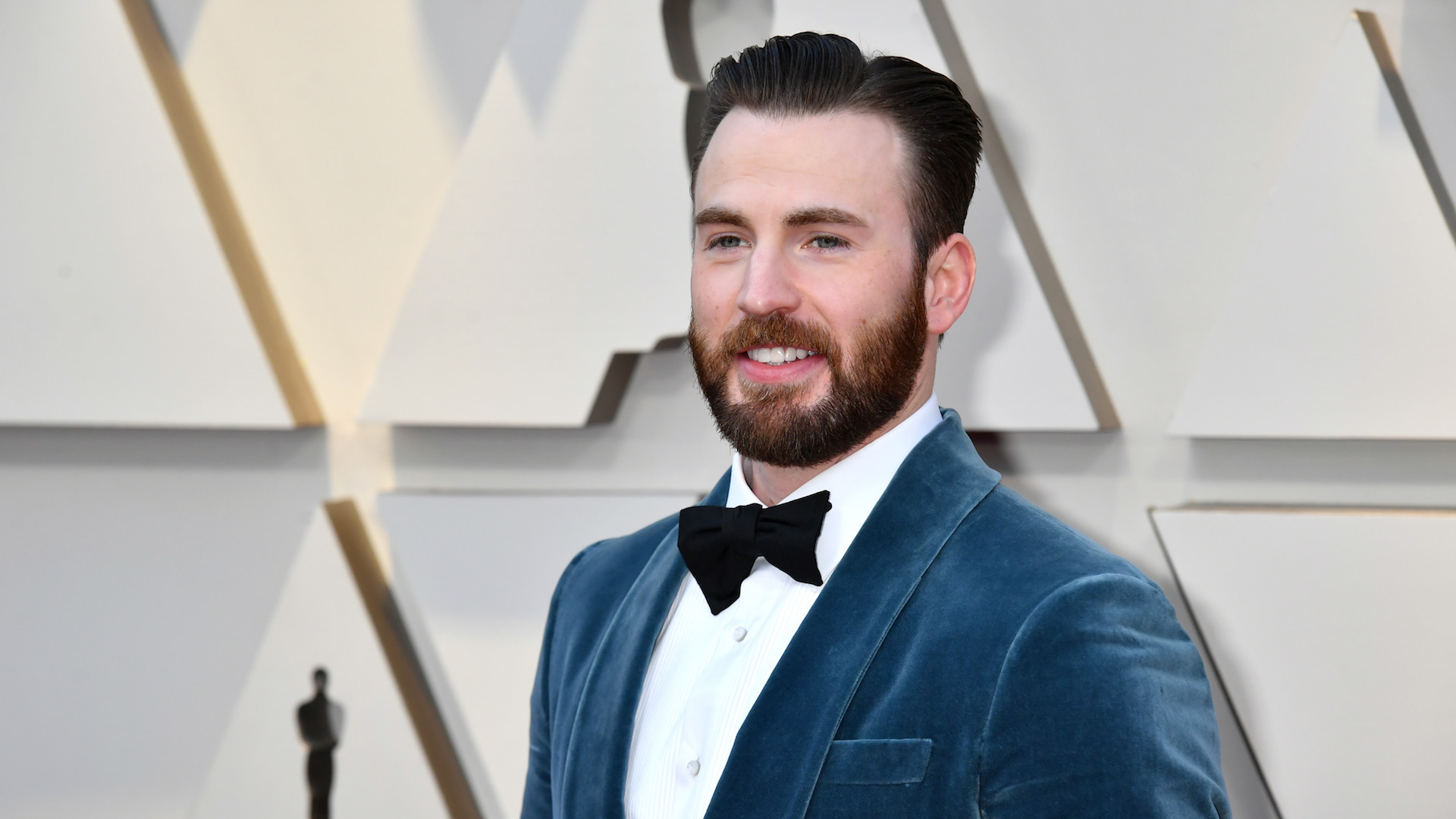 Chris Evans Speaks on Leaked Explicit Photo | Complex