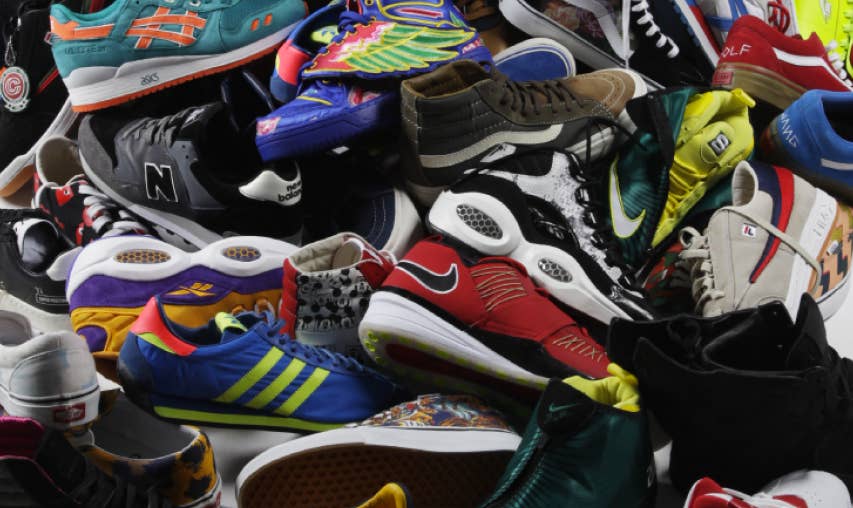 Man Catches Sneaker Thieves Using Facebook | Complex