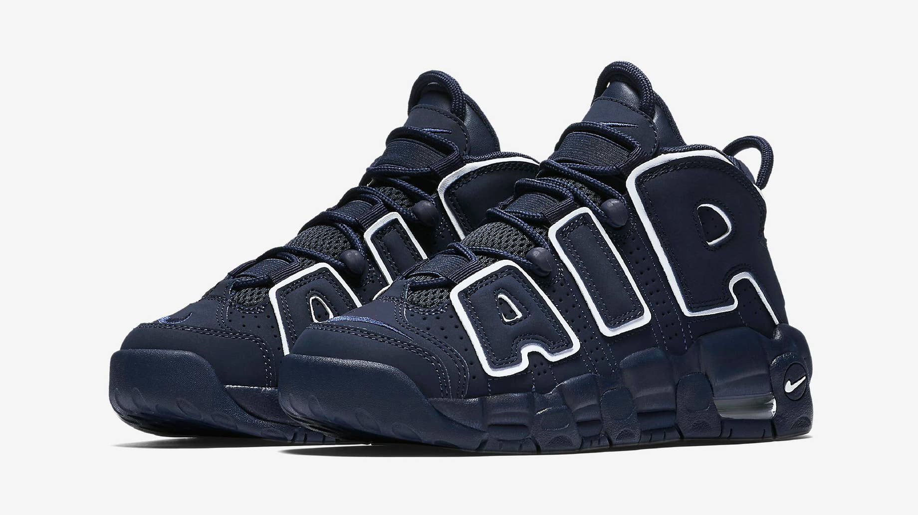 nike air max uptempo on feet