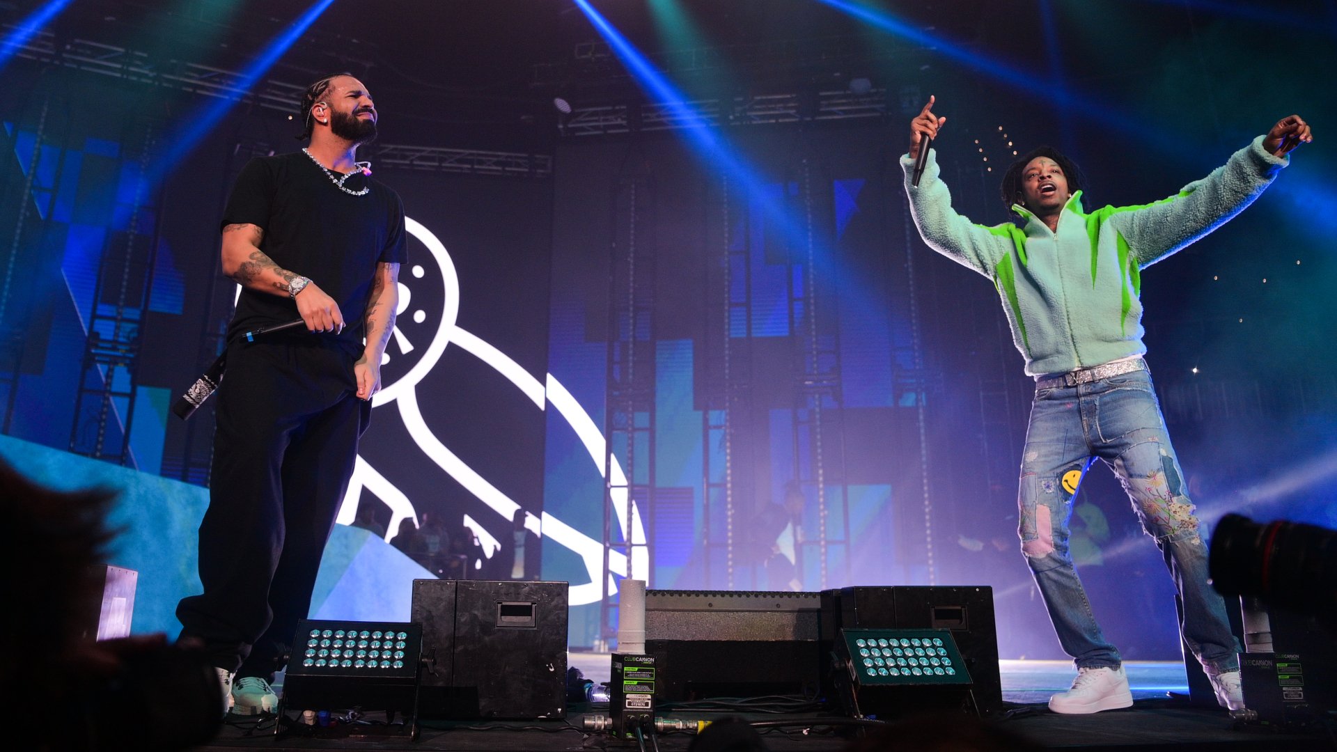Drake & 21 Savage: It's All A Blur Tour – Novice Principles