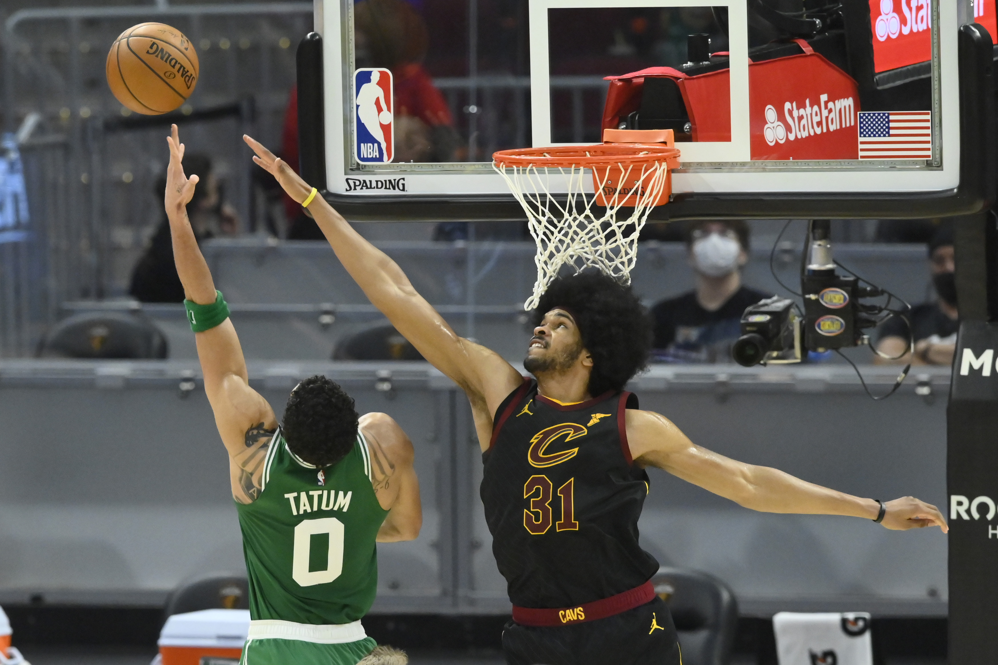 Jarrett Allen Cavaliers Celtics 2021