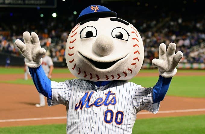 Mr. Met Tweets Some WWE-Style Smack at The Rock