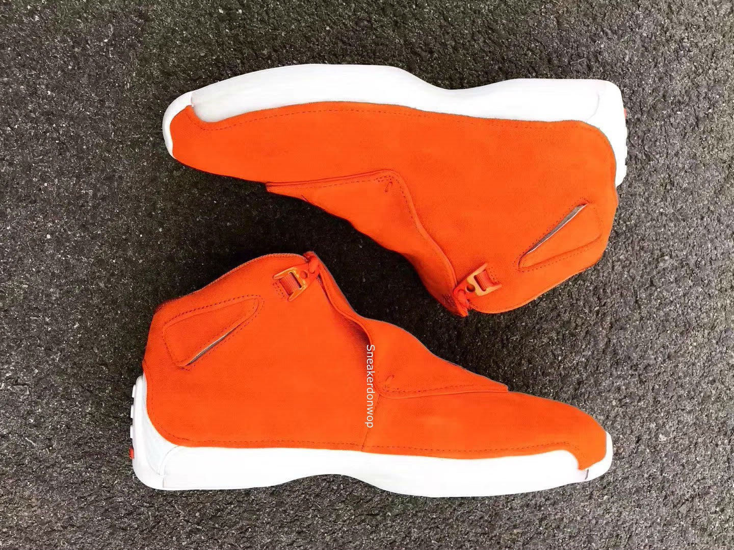 Retro 18 deals orange suede