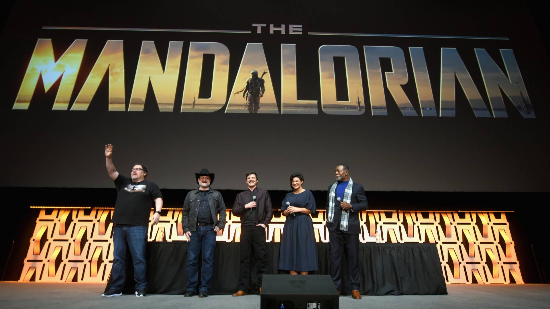 Cast and crew onstage during "The Mandalorian" panel.