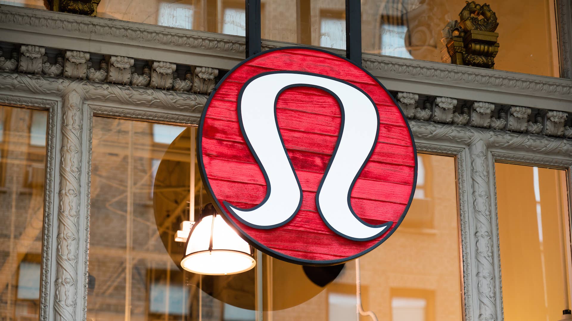 Lululemon's see-through apology