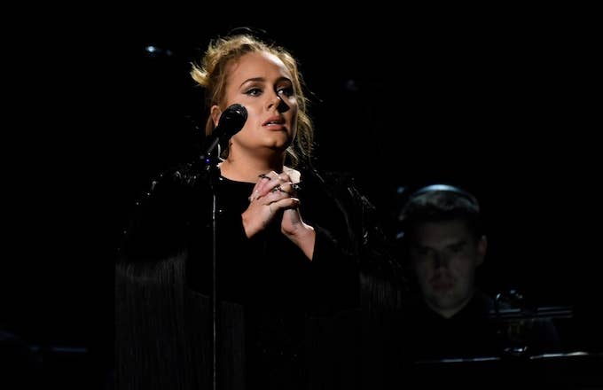 Adele performs tribute to George Michael during Grammys.