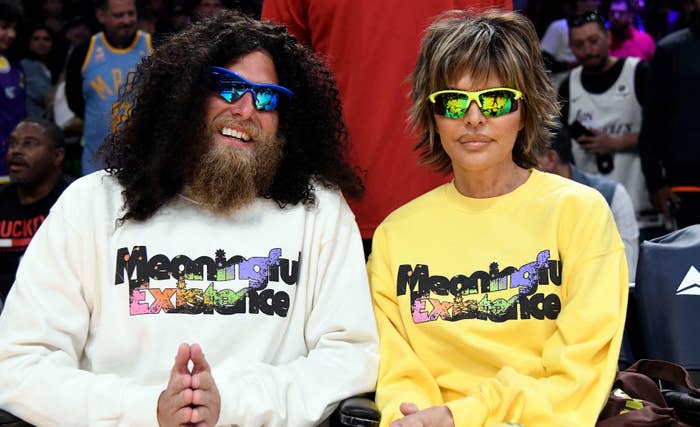 Jonah Hill and Lisa Rinna Los Angeles Lakers-Phoenix Suns game