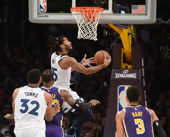 Derrick Rose Layup Wolves Lakers 2018