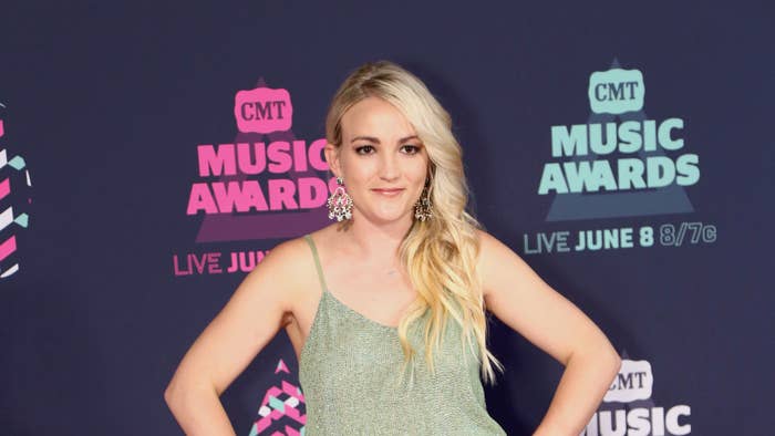 Jamie Lynn Spears attends the 2016 CMT Music awards