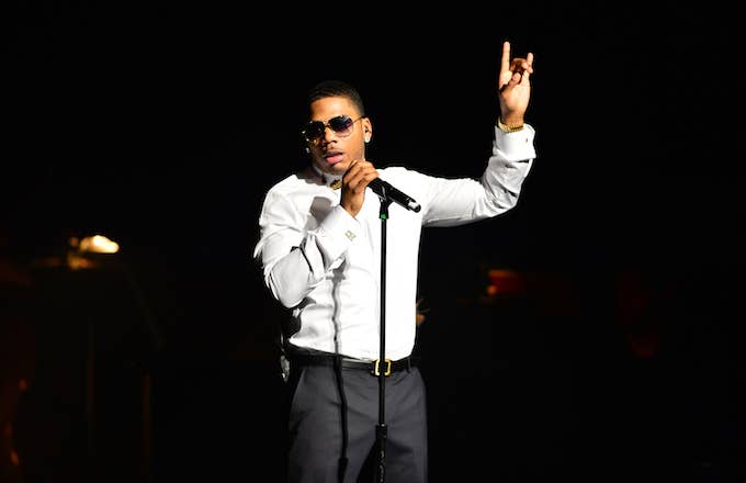 Nelly performs a Night of Symphonic Hip Hop.