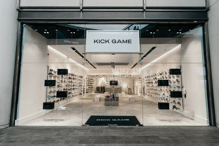 kick game liverpool store article lead