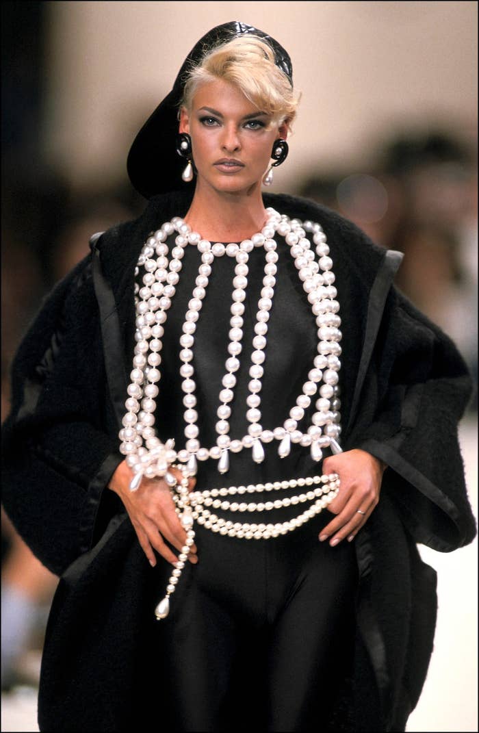 How To Dress Like A Chanel Model From The 90's, According To Tiktok