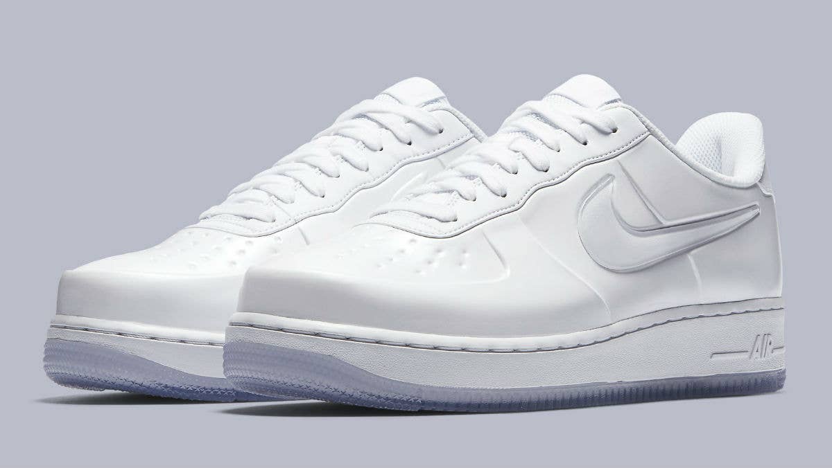 Skalk Lichaam Ben depressief Triple White' Nike Air Force 1 Lows with a Touch of Foamposite | Complex