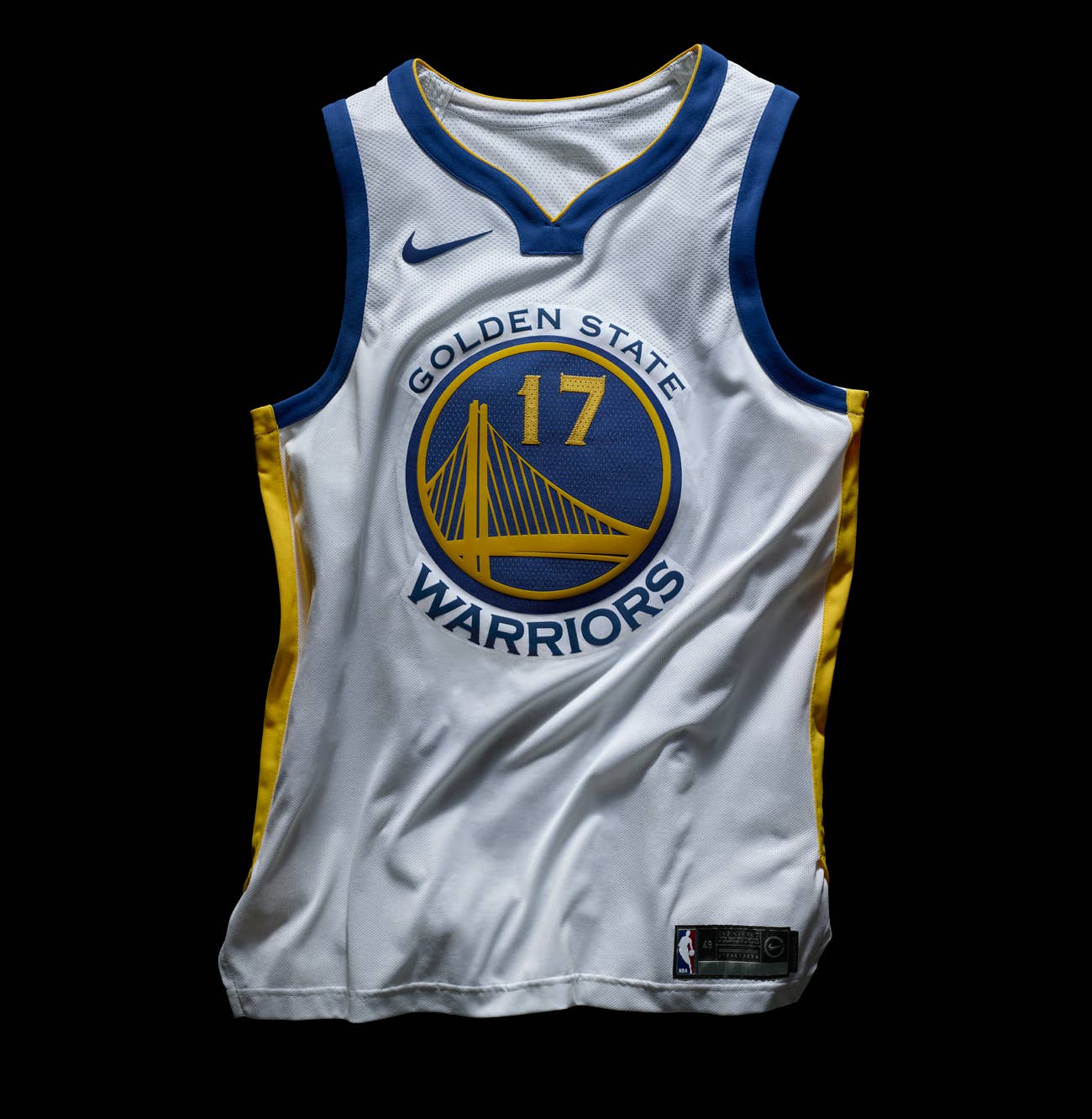 Golden State Warriors unveil new uniforms