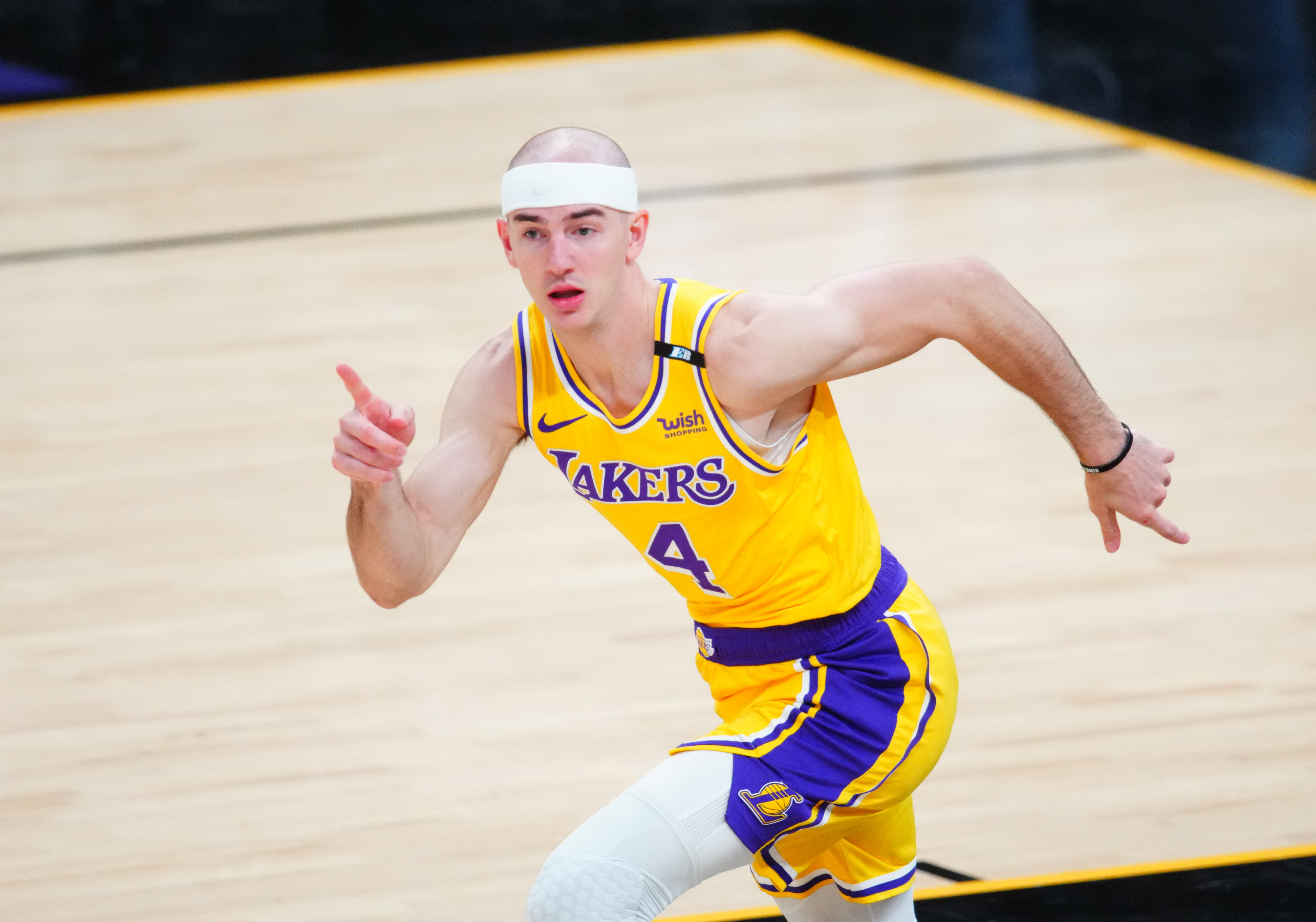 Alex Caruso Lakers Suns May 2021