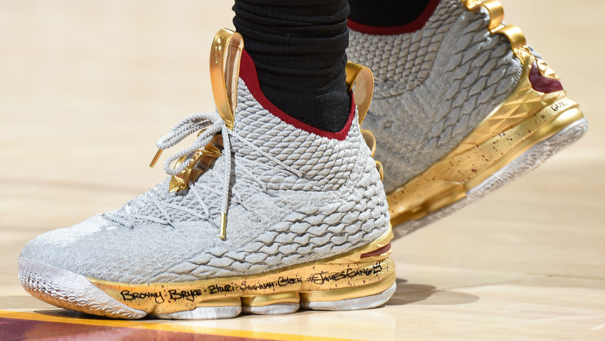 SoleWatch: LeBron James Returns Home New 'Finals' Nike LeBron 15 | Complex