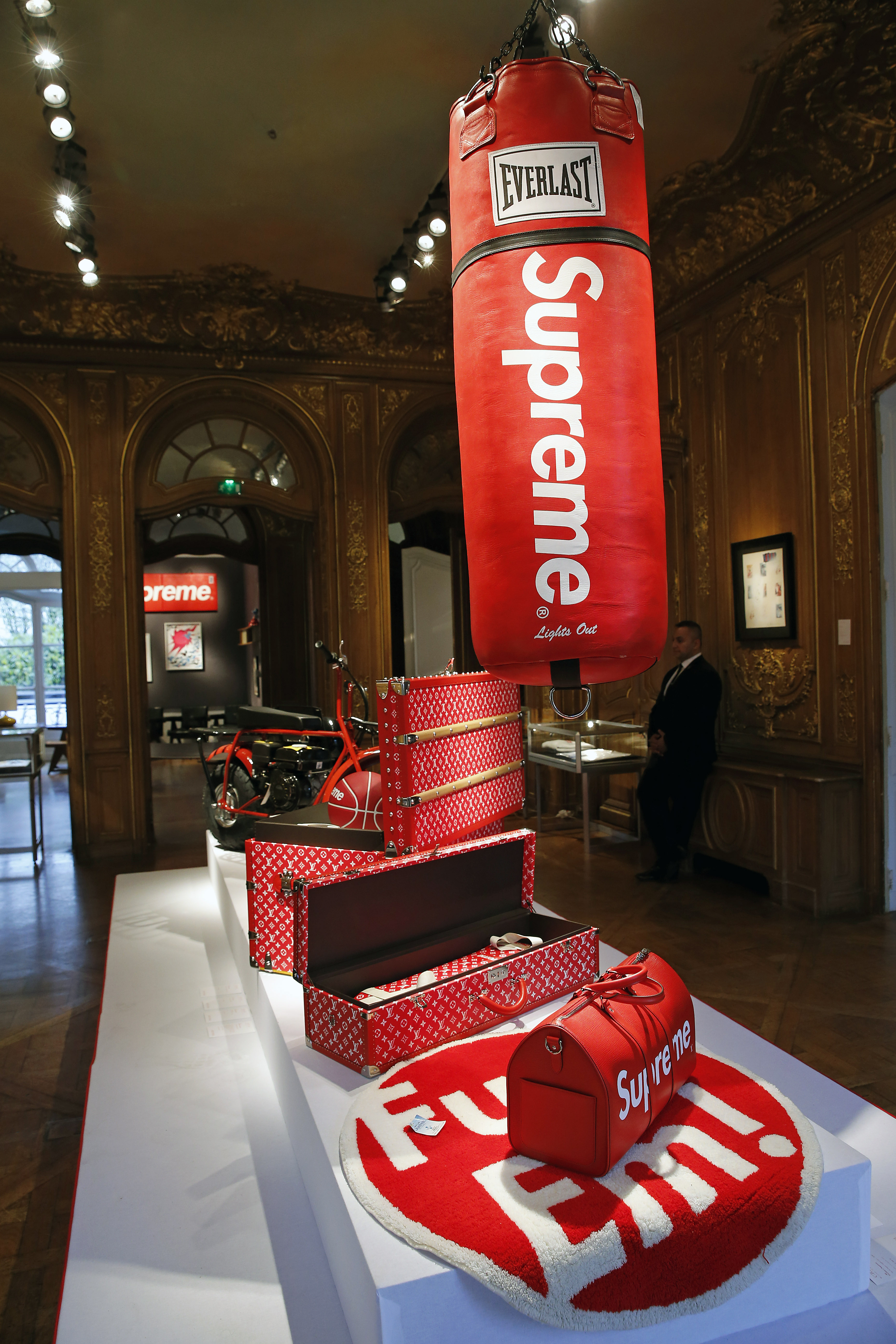 The History of Supreme: From Small Shop to Legendary Cult Status