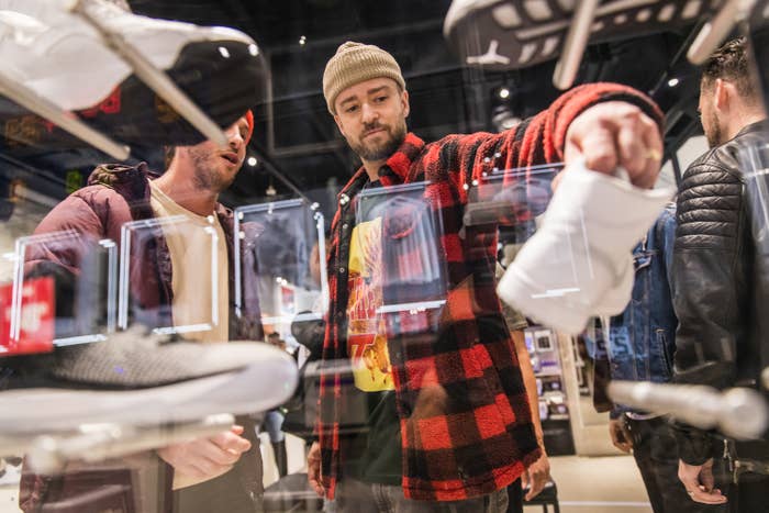 Justin Timberlake Surprises Fans At Toronto’s Jordan Store To Release Air Jordan 3s