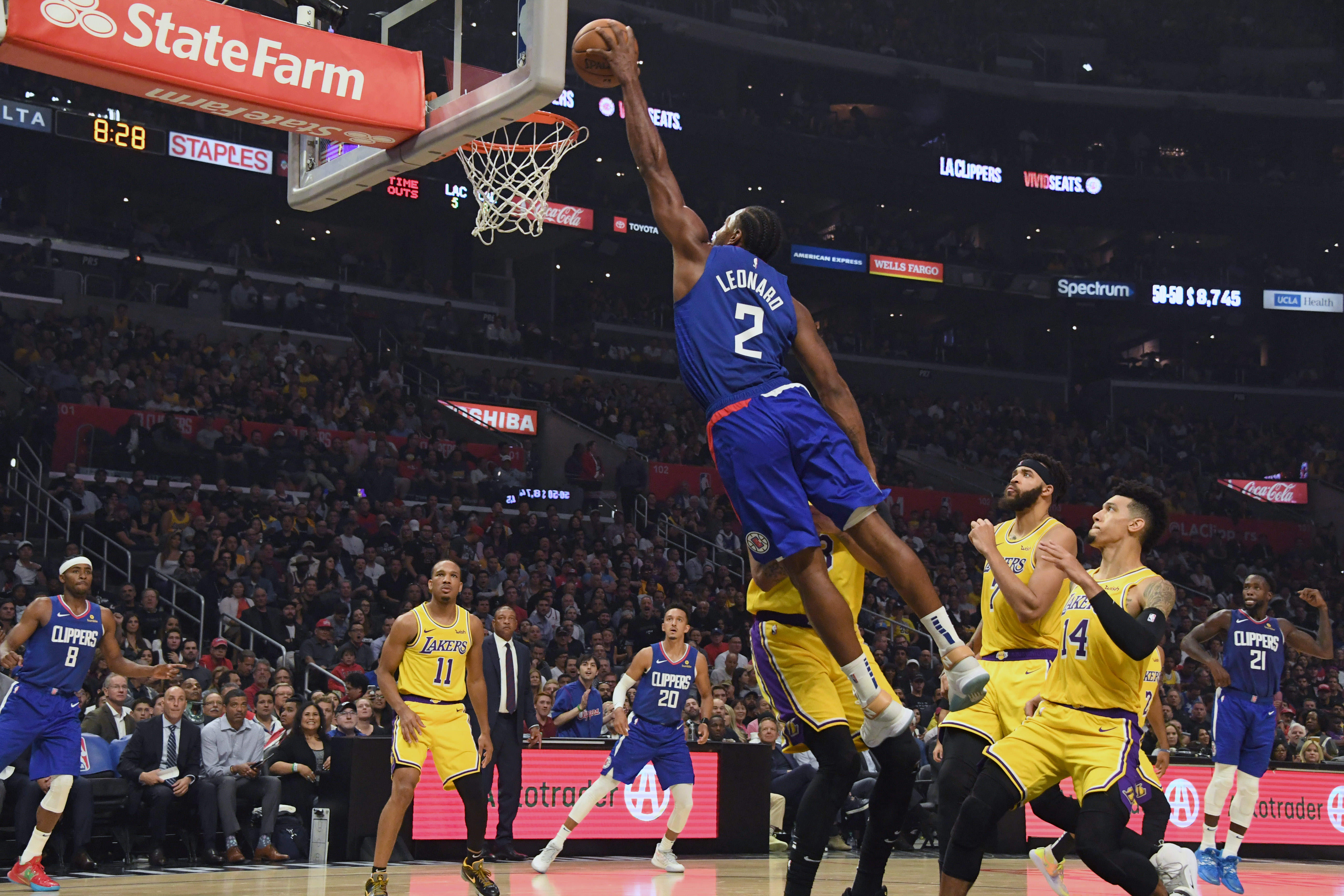 Kawhi Leonard Dunk Lakers Clippers October 2019