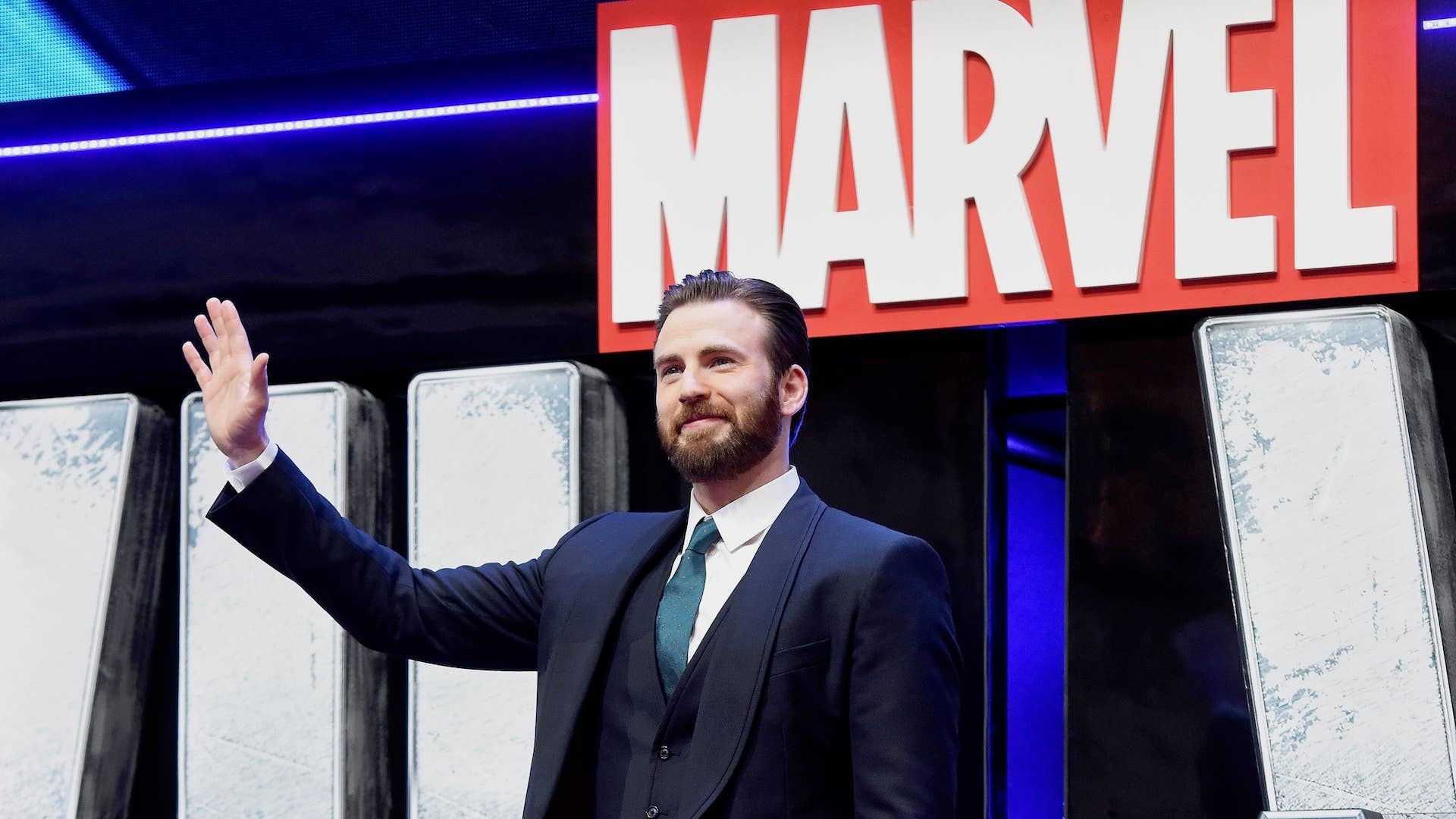 Chris Evans arrives for the European film premiere of "Captain America: Civil War"