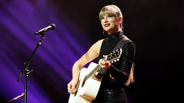 Taylor Swift Reportedly Won't Play the Super Bowl LVII Halftime Show ...