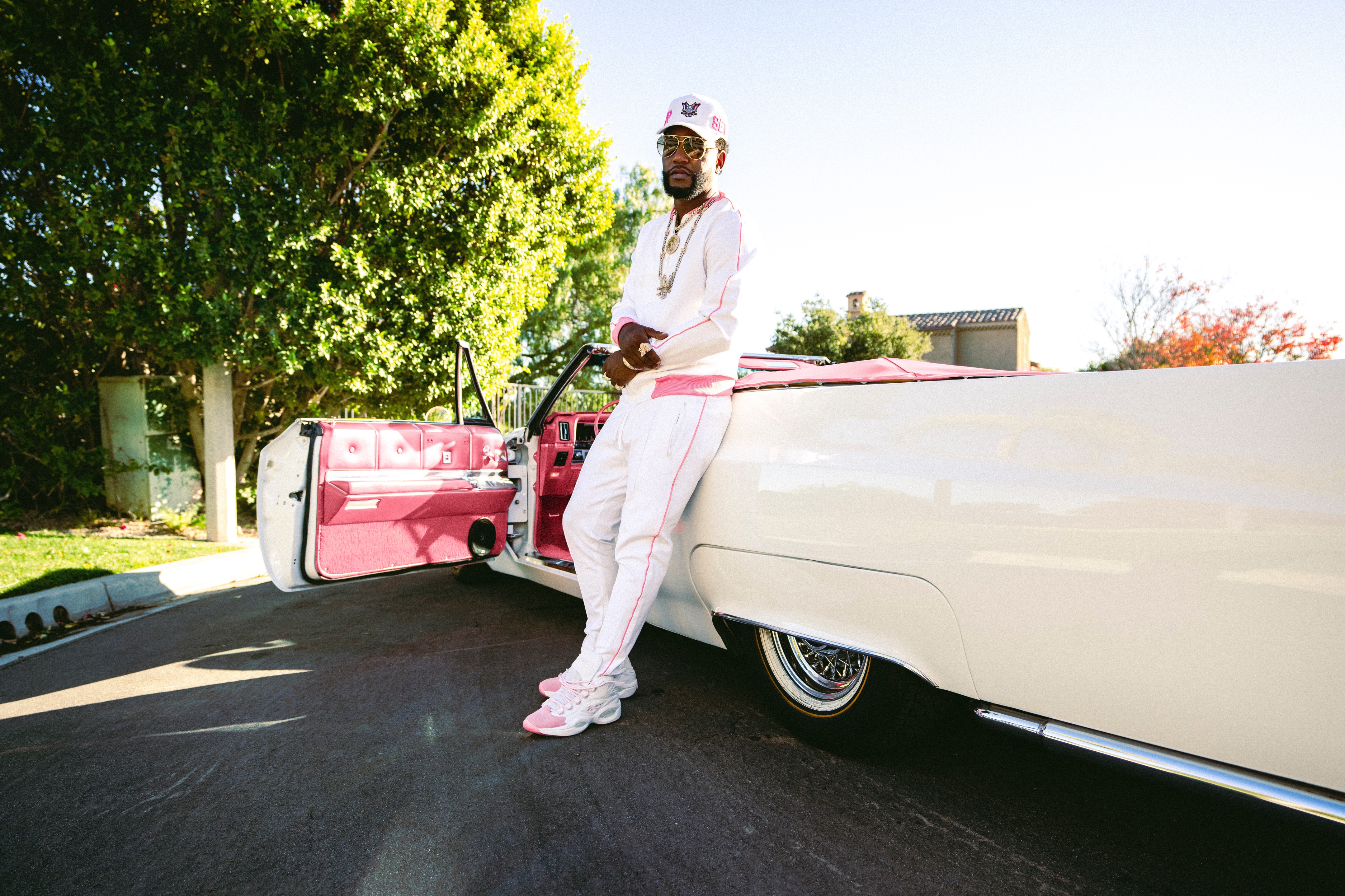 Reebok question deals mid pink