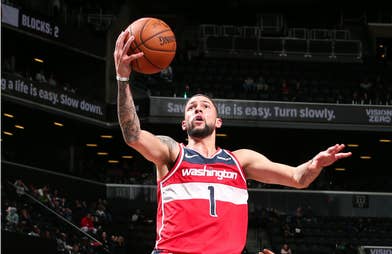Houston Rockets Sign Austin Rivers | Complex