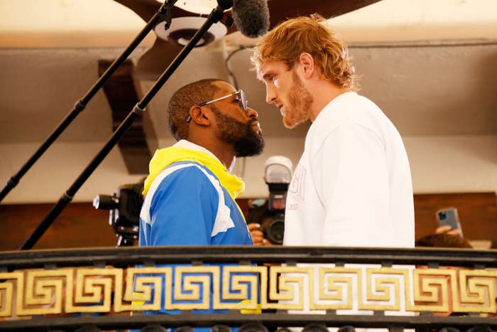 Floyd Mayweather Logan Paul Versace Stare 2021