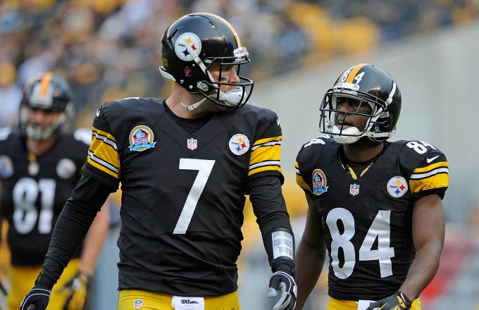 Ben Roethlisberger #7 talks with Antonio Brown #84