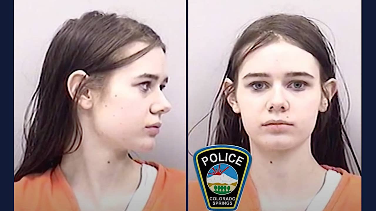 22 year old woman Lauren Marie Dooley who stabbed her nude tinder date