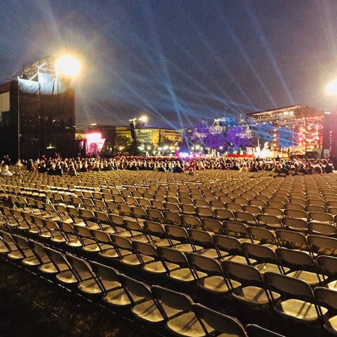 The crowd at Trump's christmas tree lighting ceremony.