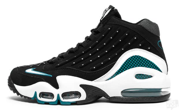 The 90 Greatest Sneakers of the '90s