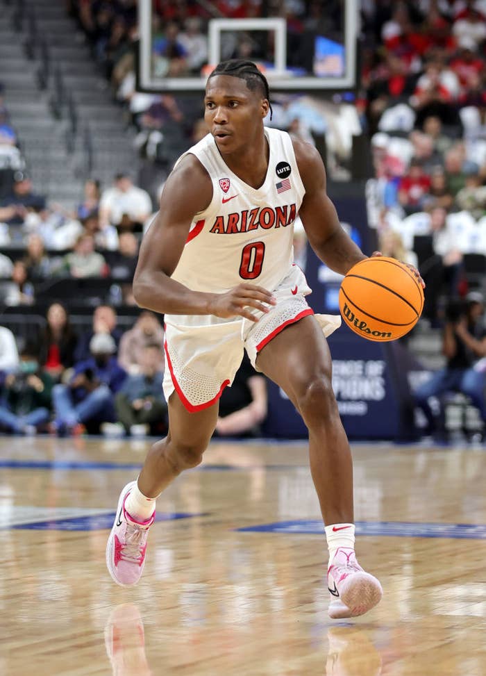 Bennedict Mathurin playing for the Arizona WIldcats