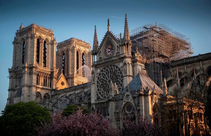 notre dame cathedral construction