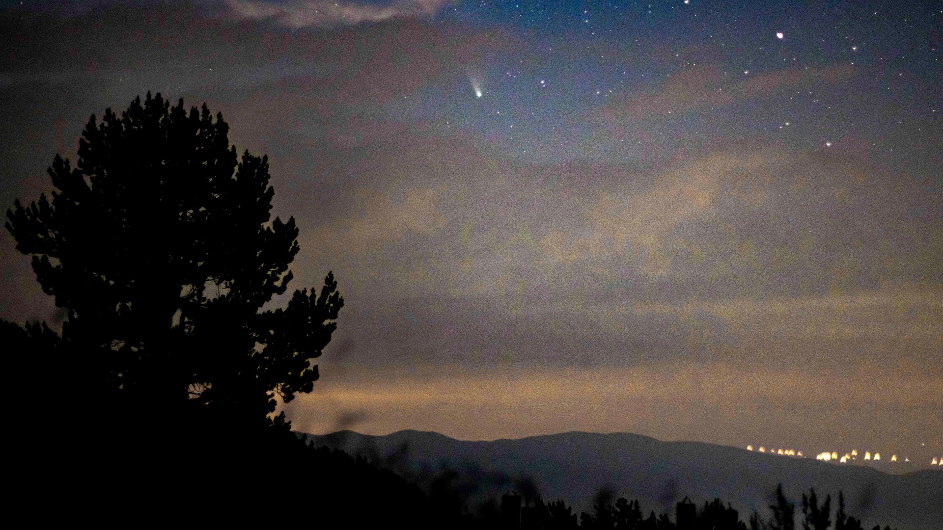 Asteroid The Size Of A Skyscraper Zooms Past Earth At 40,000 MPH | Complex