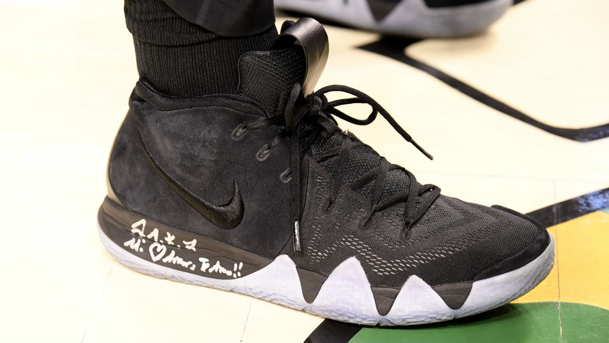 Kyrie 4 black suede online