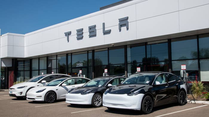 Photograph of Tesla cars at dealership