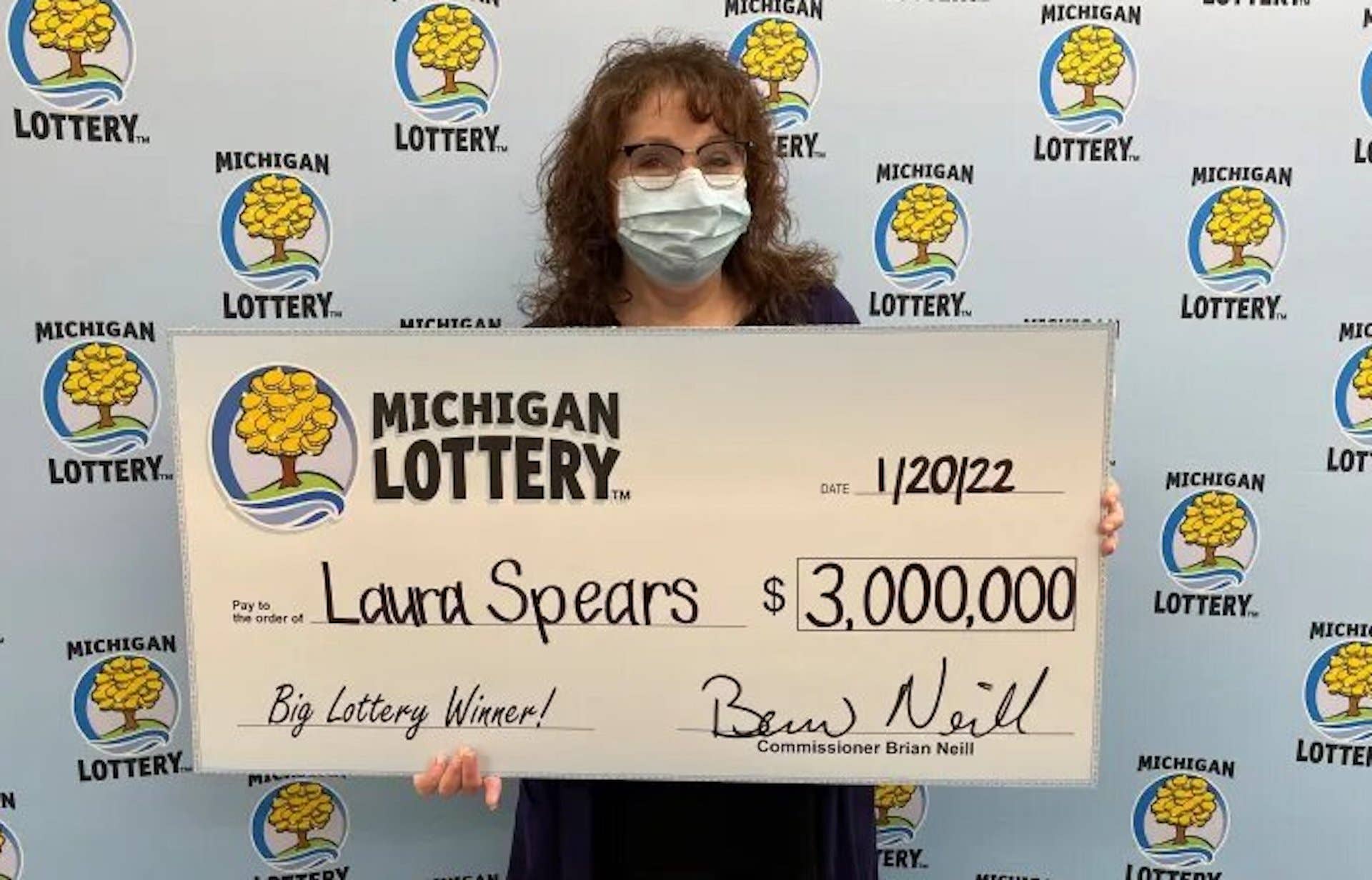 Michigan Lottery winner Laura Spears