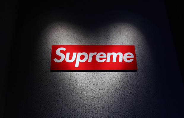 Supreme Logo