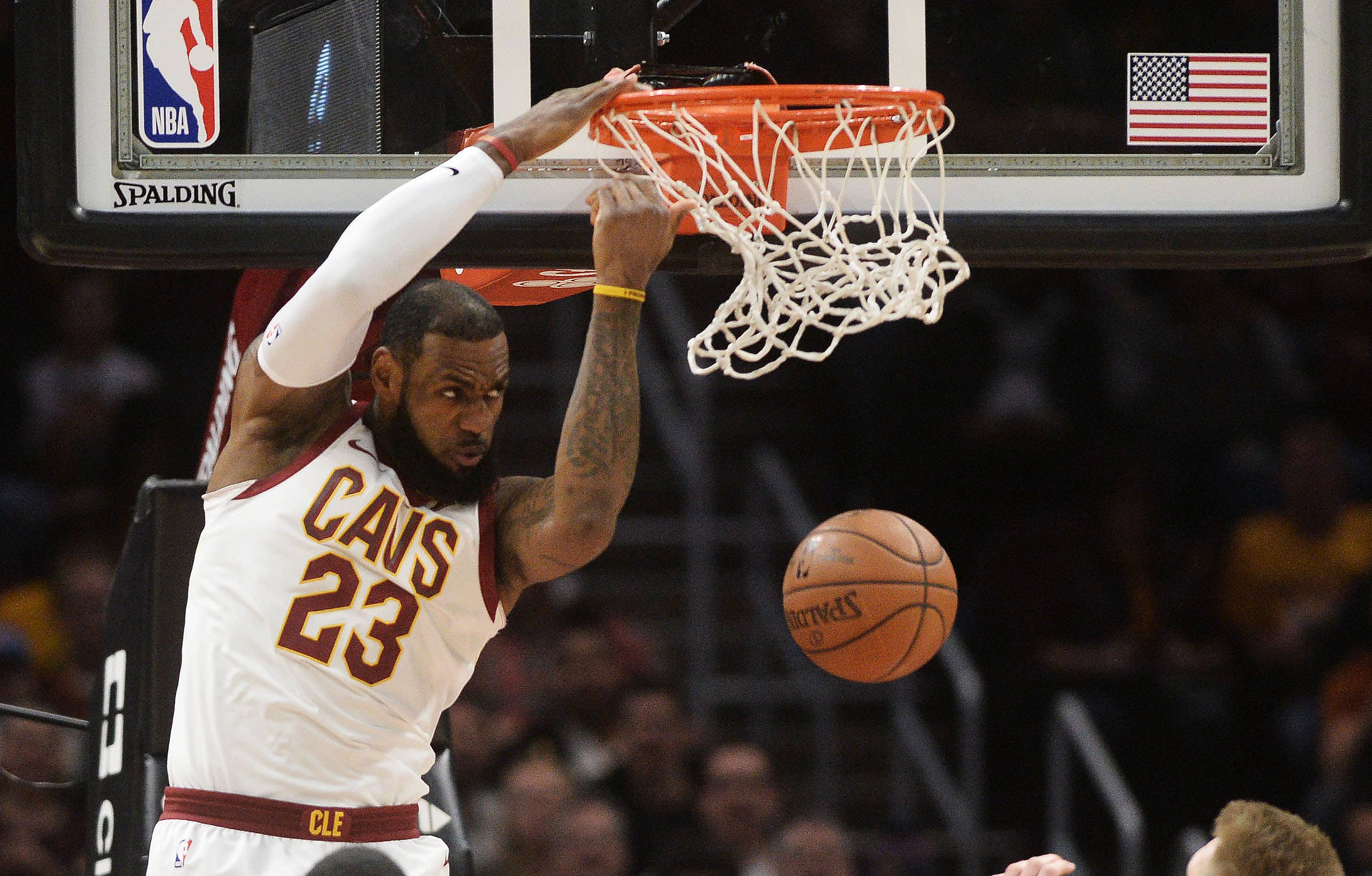 LeBron James dunks against the Indiana Pacers on January 26, 2018.