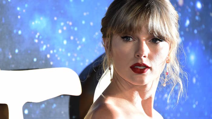 Taylor Swift attends the world premiere of &quot;Cats.&quot;